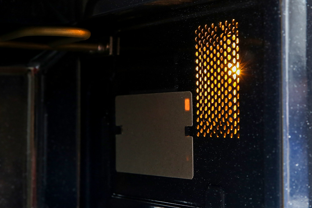 Đèn trong khoang lò - Lò vi sóng có nướng Samsung MG23K3515AS/SV 23 Lít 