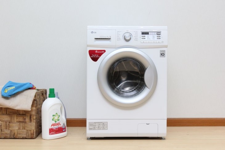 Không nên đóng cửa máy giặt khi không sử dụng