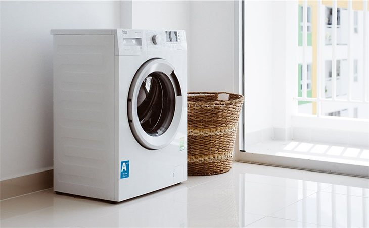 Máy giặt nên được đặt tại nơi bằng phẳng, ổn định
